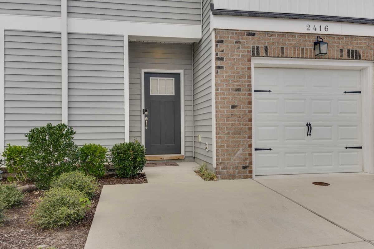 2416 Trafton Pl #1 - Photo 5 of 34