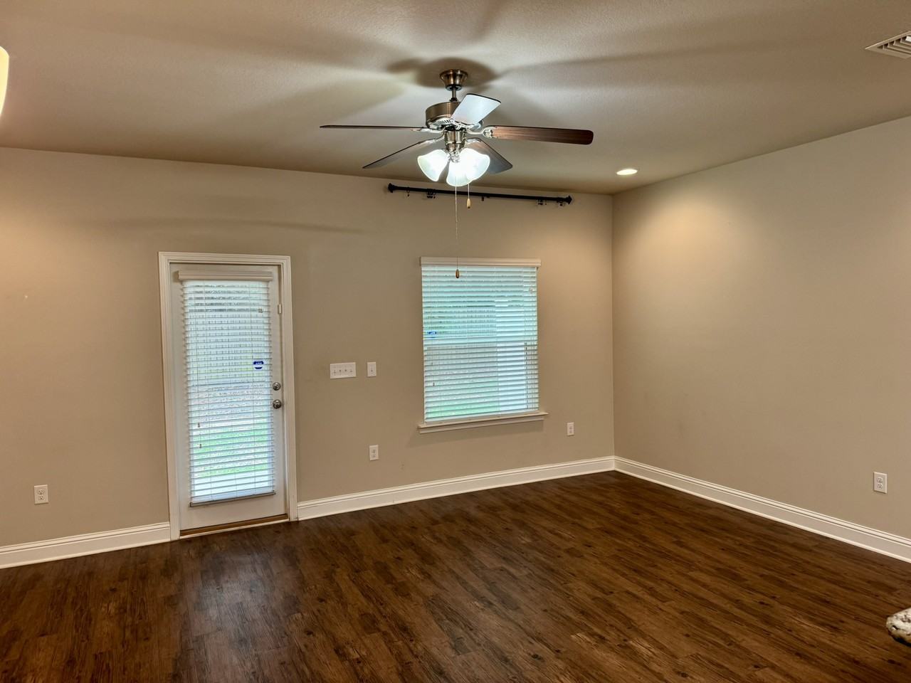 25806 Pollard Road - 1Unit 25 #1 - Photo 3 of 11