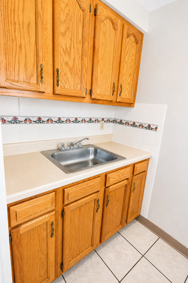 222 MELWOOD AVENUEAPT 202 #202 - Photo 3 of 7