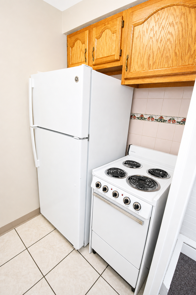 222 MELWOOD AVENUEAPT 202 #202 - Photo 5 of 7