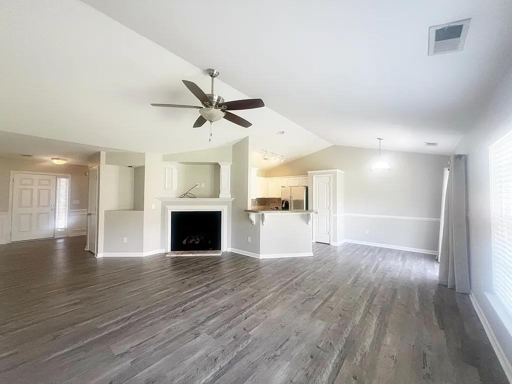 113 Garfield Ln #1 - Photo 3 of 31