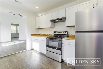 820 S Hackley St #1 - Photo 2 of 7