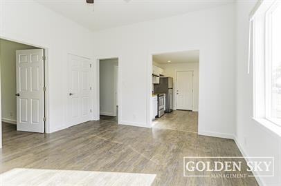 820 S Hackley St #1 - Photo 3 of 7