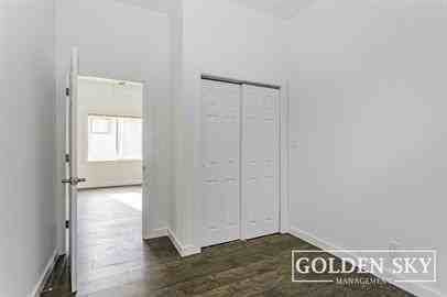 820 S Hackley St #1 - Photo 5 of 7