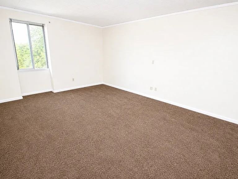 220 SOUTH HOME AVENUEAPT 604 #604 - Photo 6 of 13
