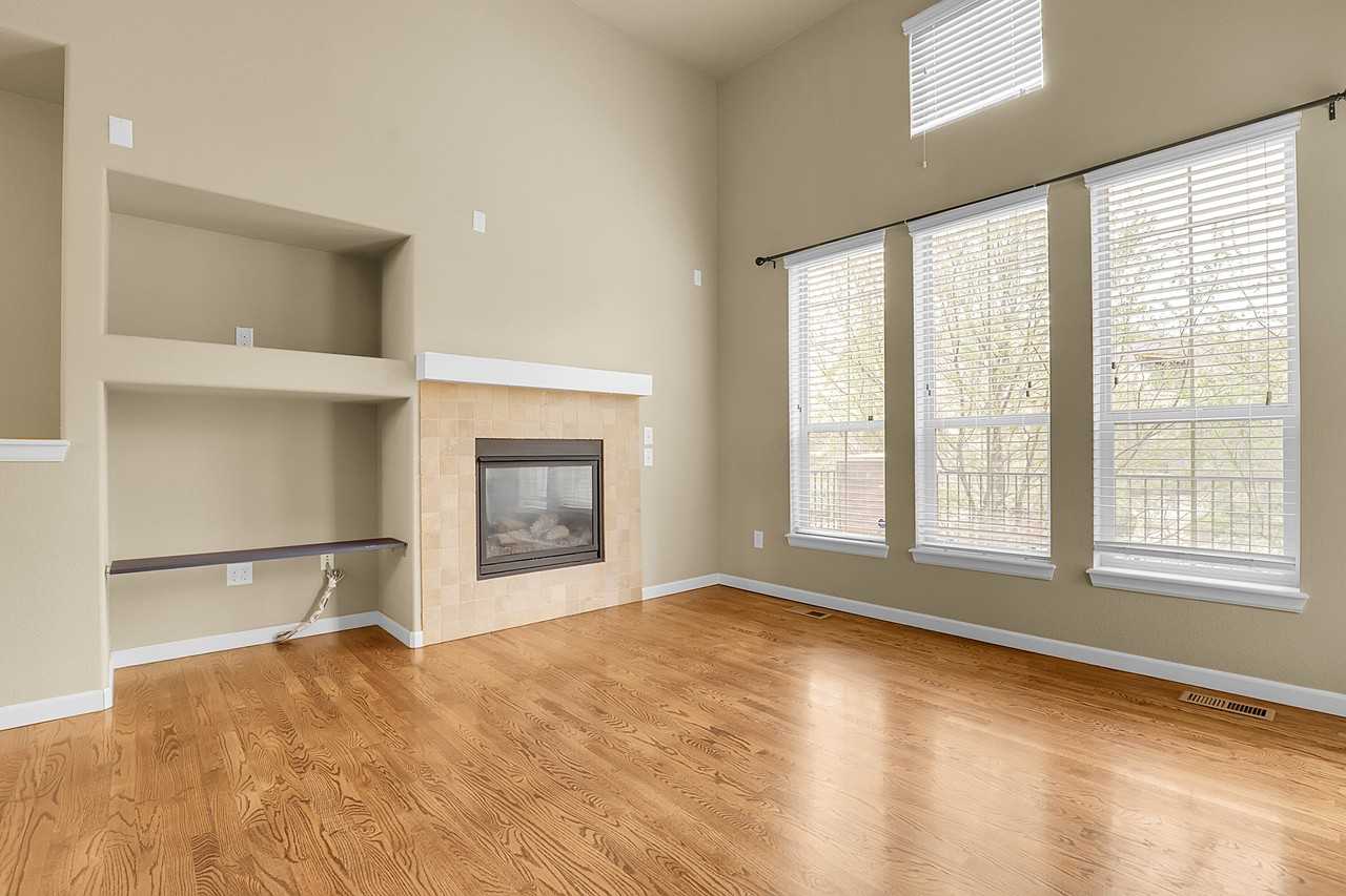 1000 Elmhurst Dr #1 - Photo 3 of 15