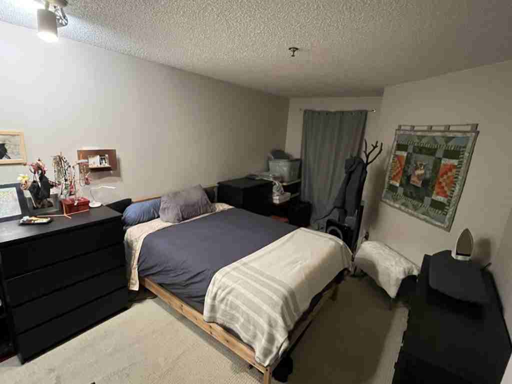910 West 8th Avenue - Photo 7 of 13