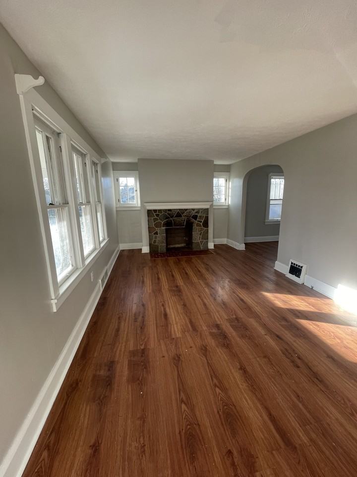 3520 Lasalle Ave #1 - Photo 3 of 10