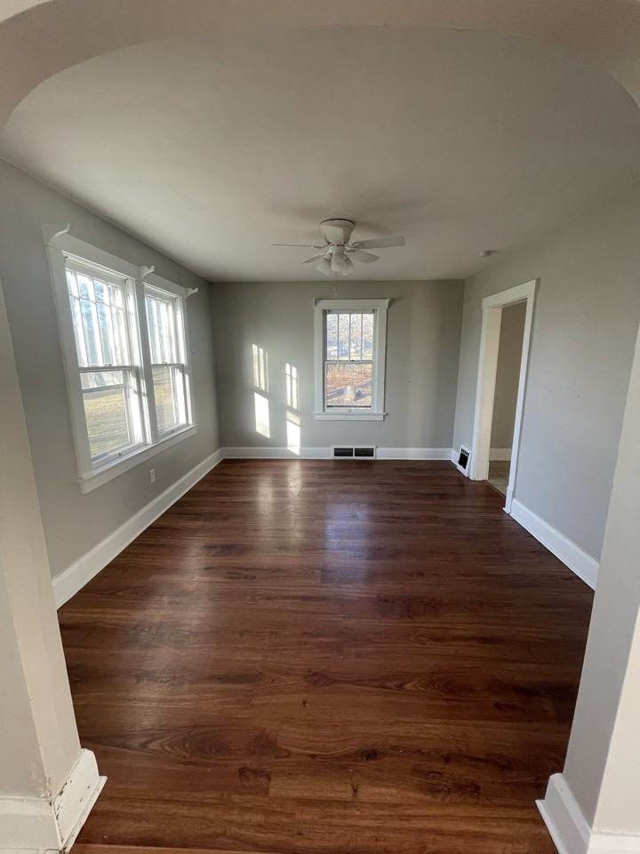 3520 Lasalle Ave #1 - Photo 4 of 10