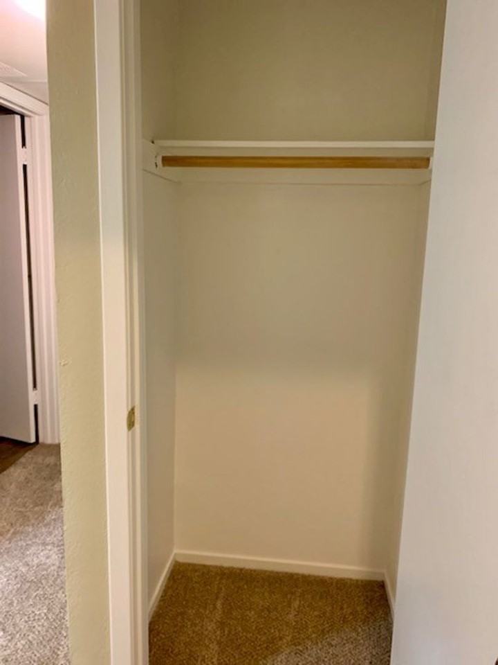 805-Oak Creek Village Apartments - Photo 6 of 27