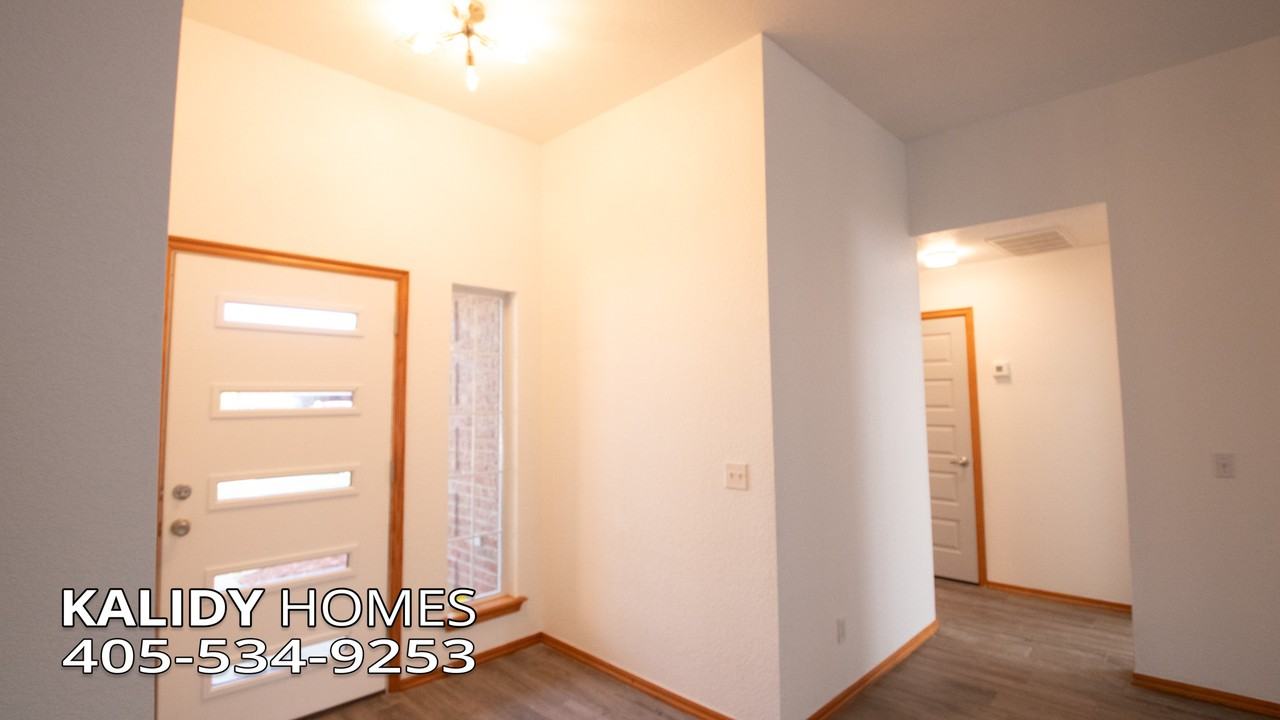 5004 Se 52nd St #1 - Photo 7 of 37