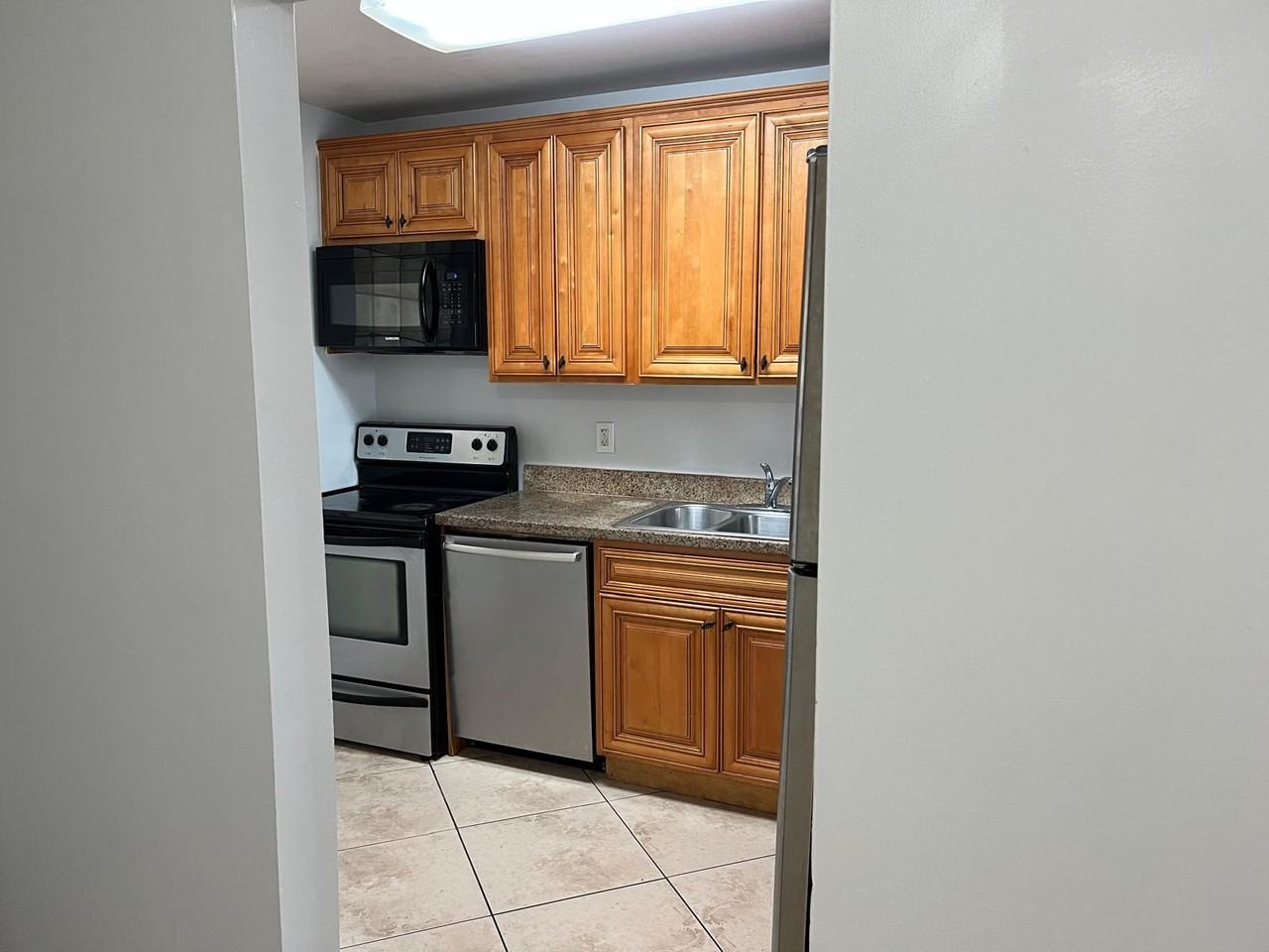 201 Nw 177th St #206 - Photo 4 of 10
