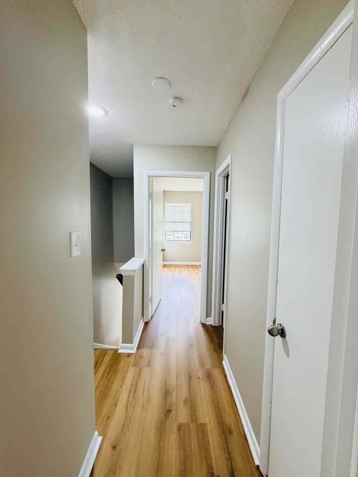 5 Almond Ct #5C - Photo 7 of 22