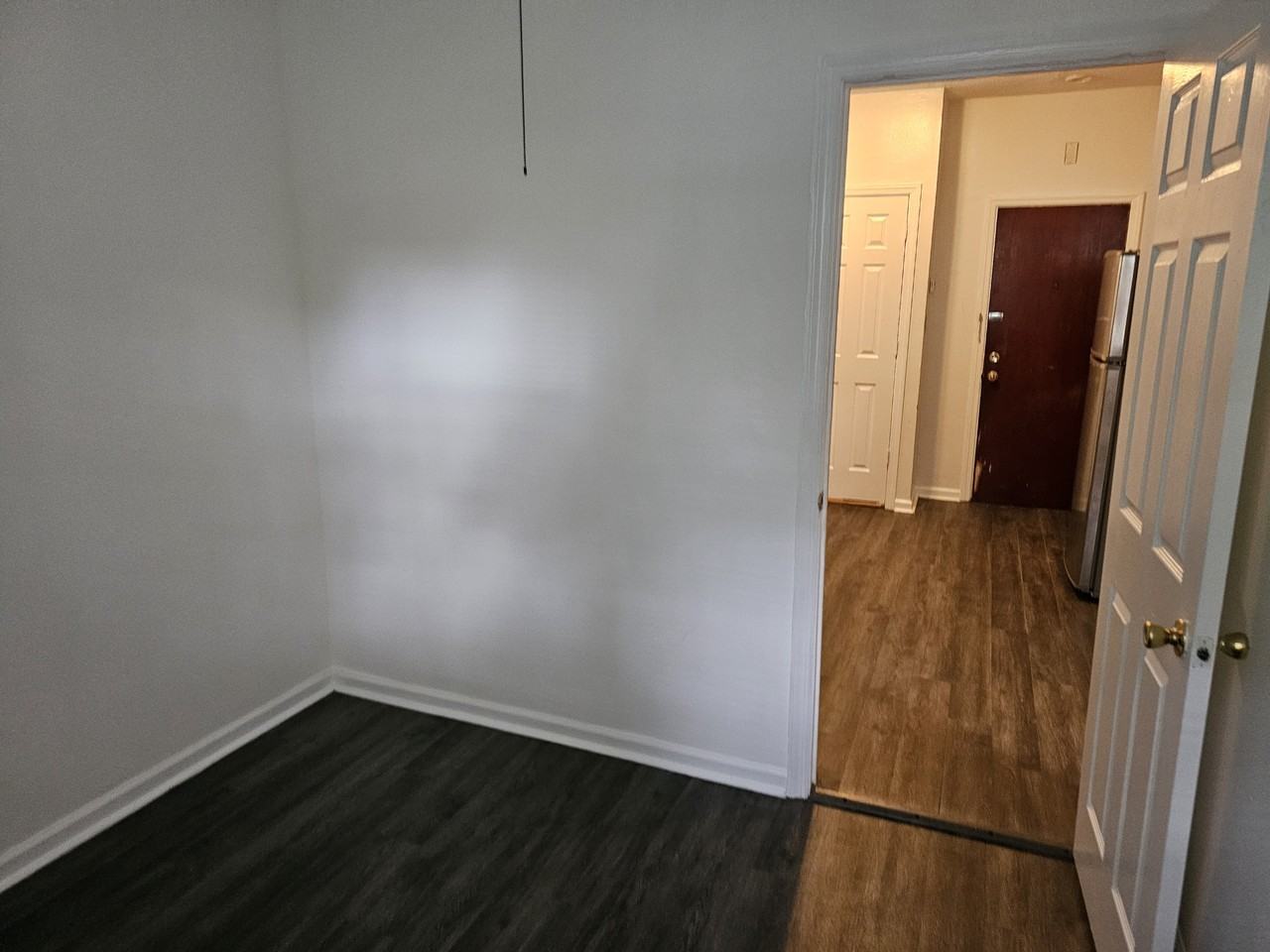 31 Parker Ave Apt 1r #1R - Photo 3 of 12