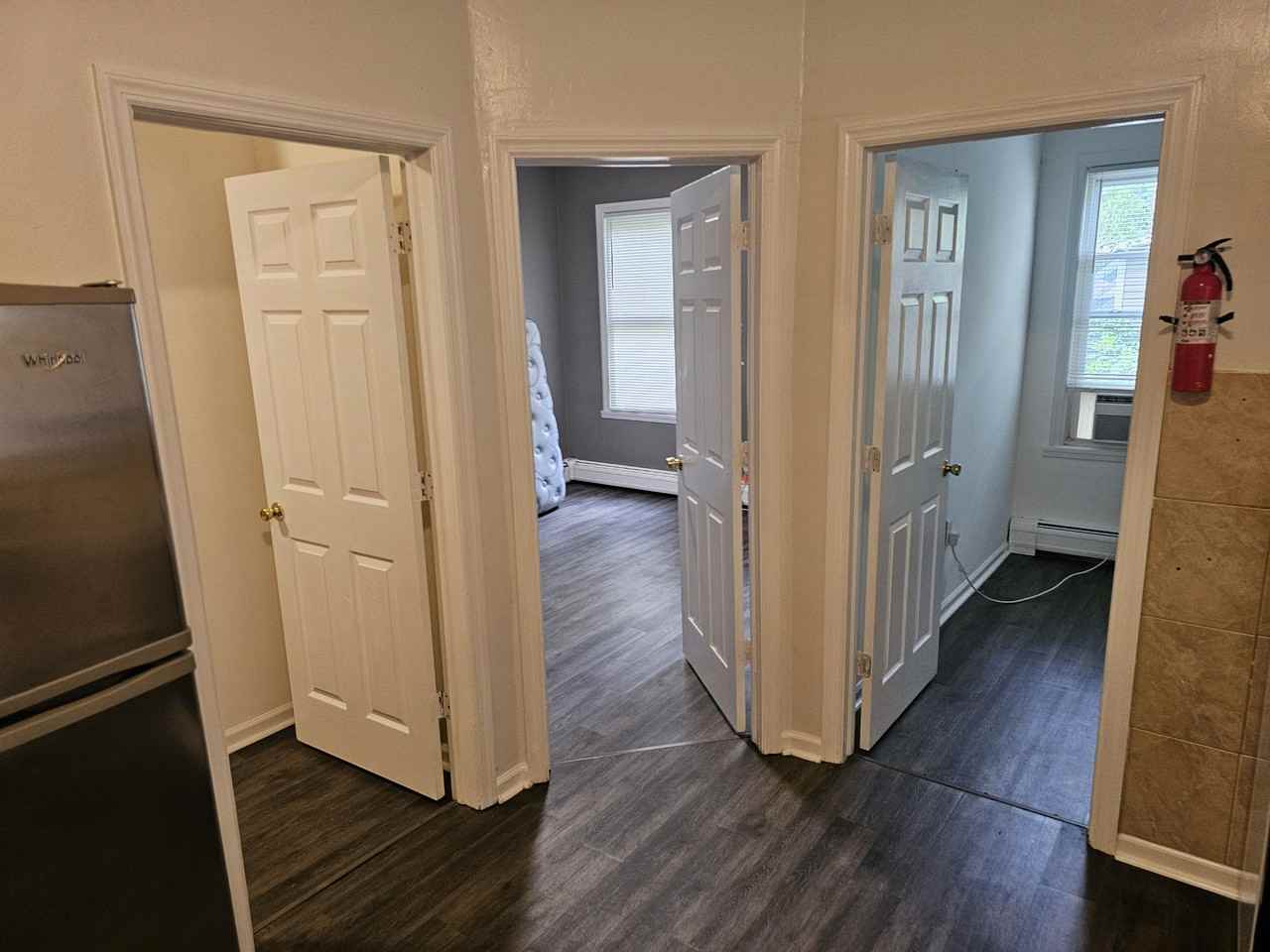31 Parker Ave Apt 1r #1R - Photo 5 of 12