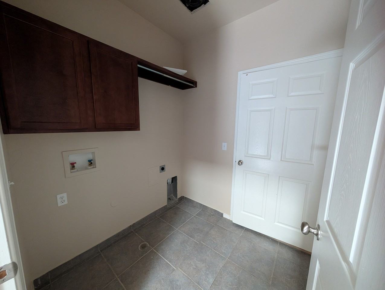 5803 London Dr #1 - Photo 5 of 16
