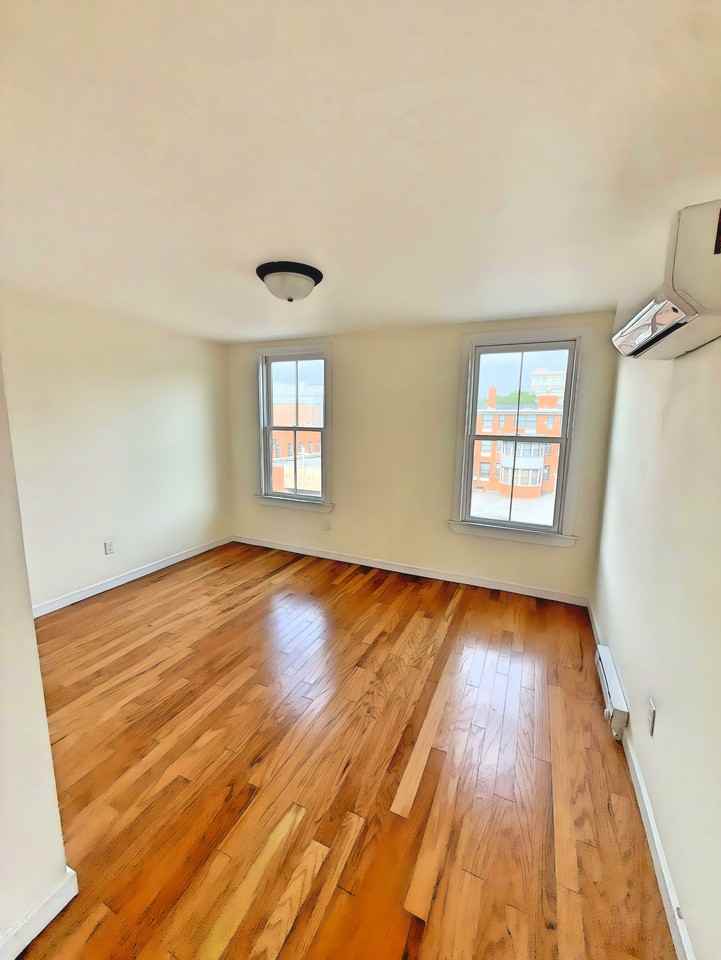 356 3rd St #2 - Photo 5 of 8