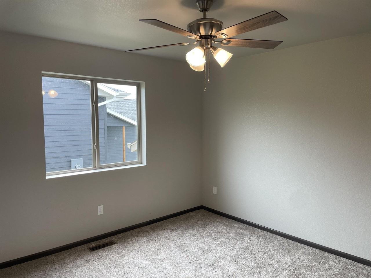 408 Yelner Dr #1 - Photo 7 of 11