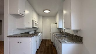 6632 Darby Ave - Photo 1 of 1