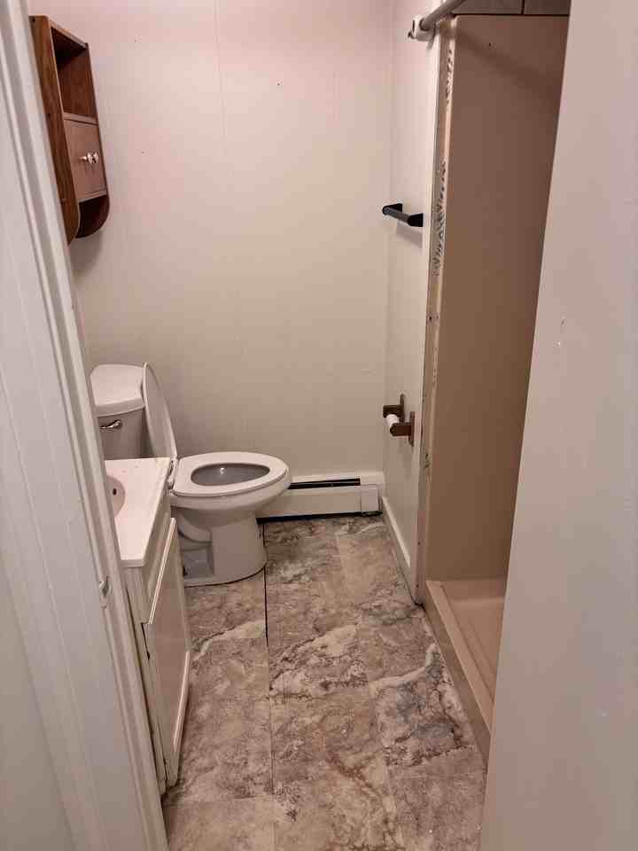 209 E 6th St #3 - Photo 5 of 7