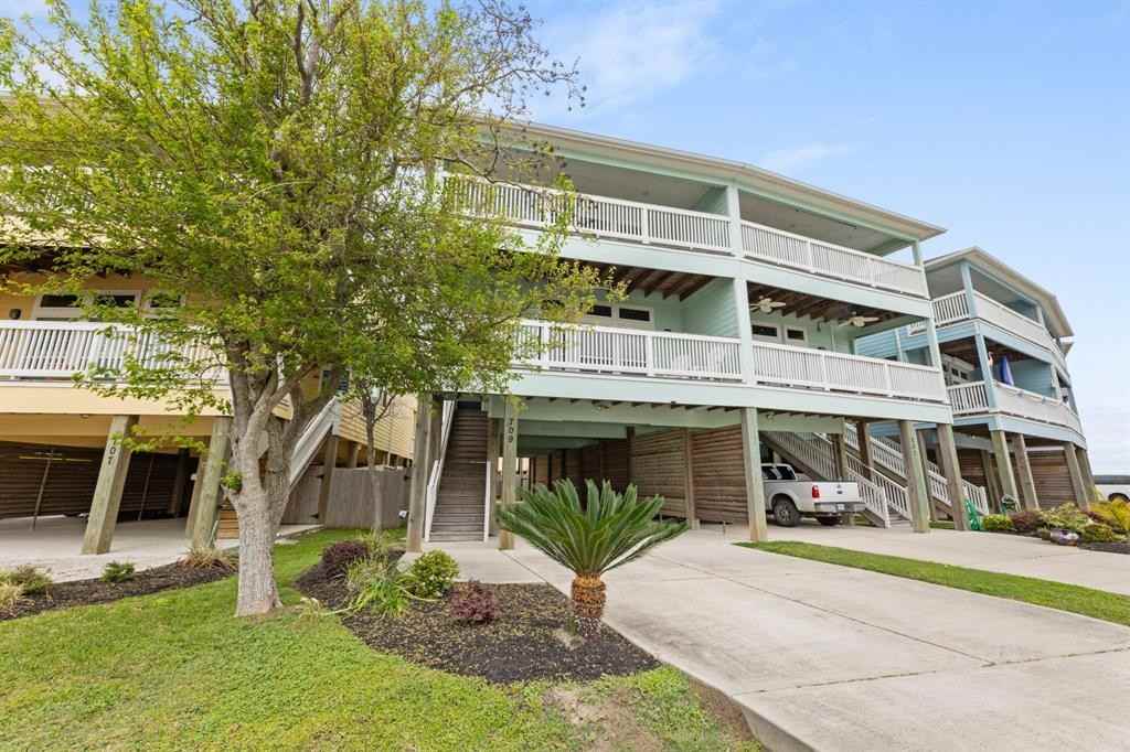 709 Bayshore Dr #SF - Photo 3 of 49