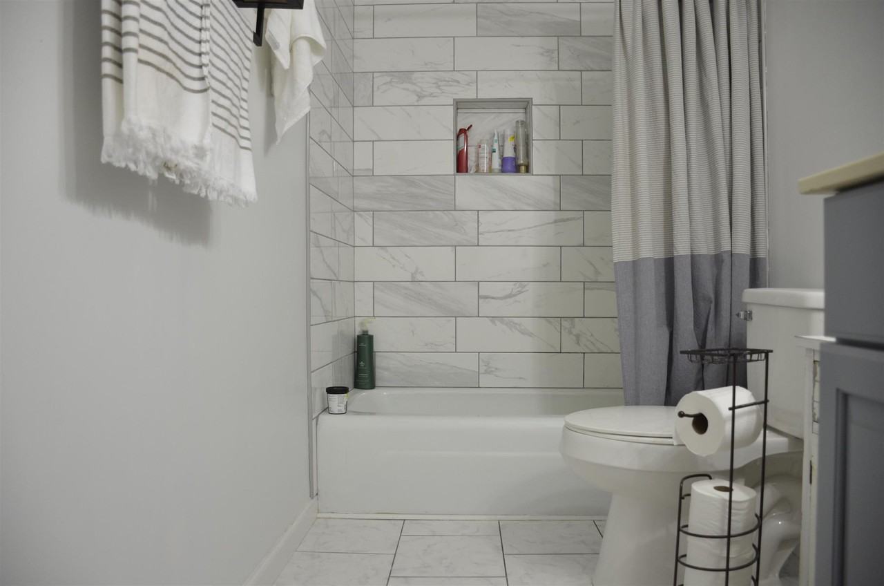 815 Ashlawn Pl #1 - Photo 7 of 20
