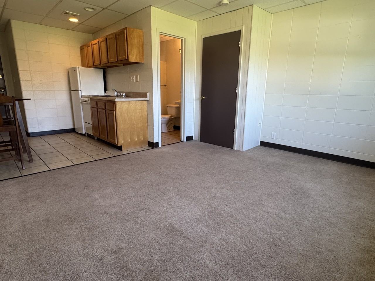 535 S Lincoln St #13 - Photo 4 of 12