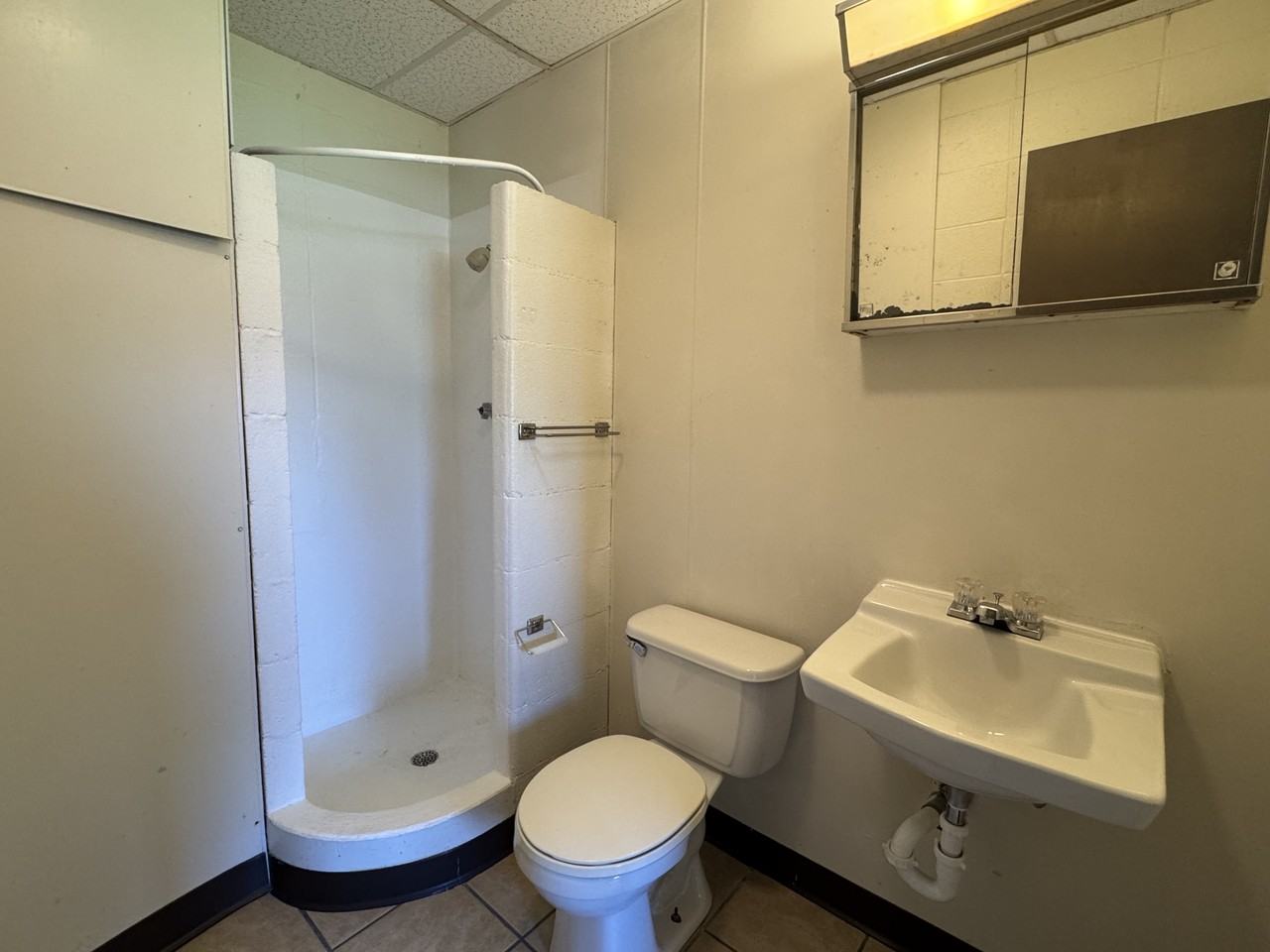 535 S Lincoln St #13 - Photo 7 of 12