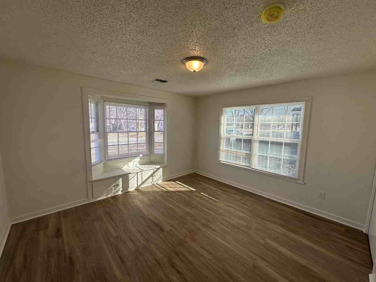 1008 S 14th St #1 - Photo 2 of 10