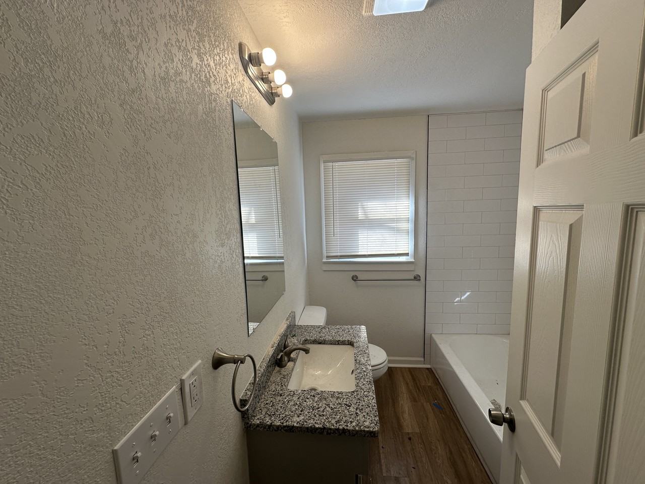 1008 S 14th St #1 - Photo 5 of 10
