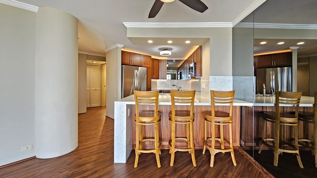 2101 Nuuanu Ave - Photo 2 of 49