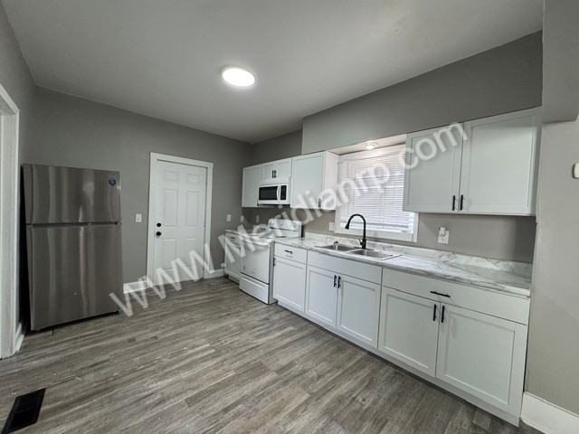 1104 Stophlet St #1 - Photo 6 of 16