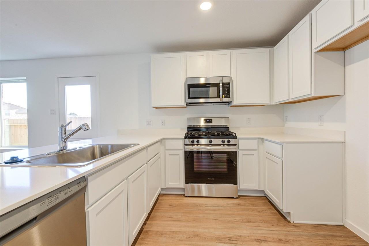 3146 Savannah Rose Dr #1 - Photo 5 of 13