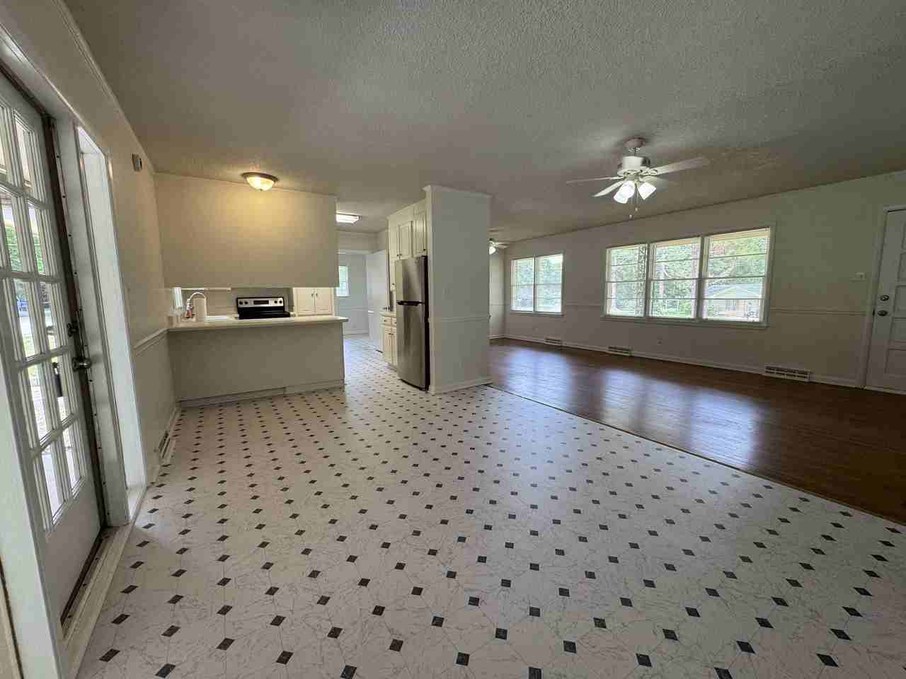 400 Massee Dr #1 - Photo 5 of 18