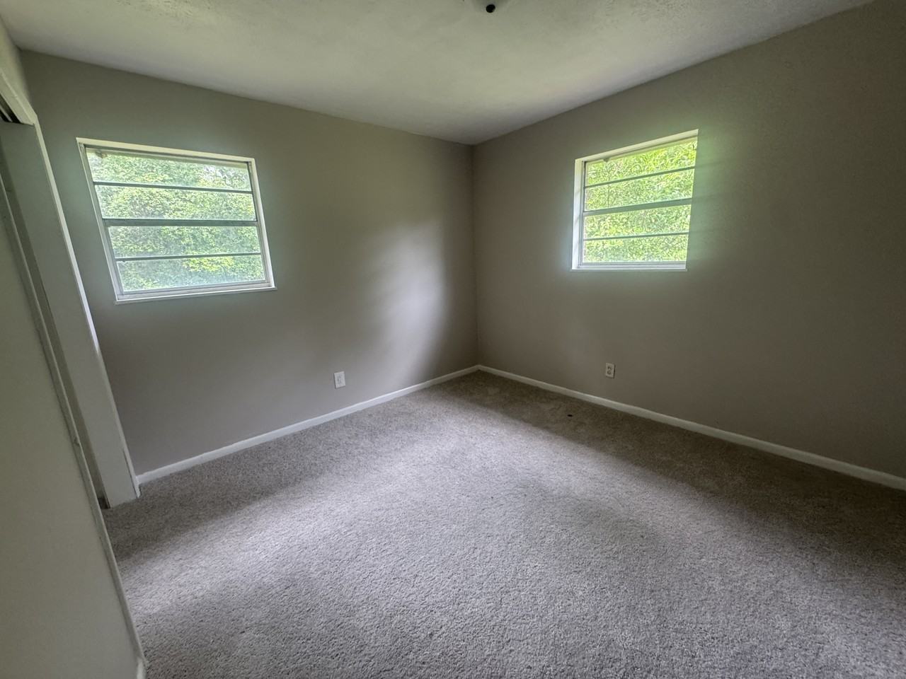 1300 Judson St #1 - Photo 3 of 9