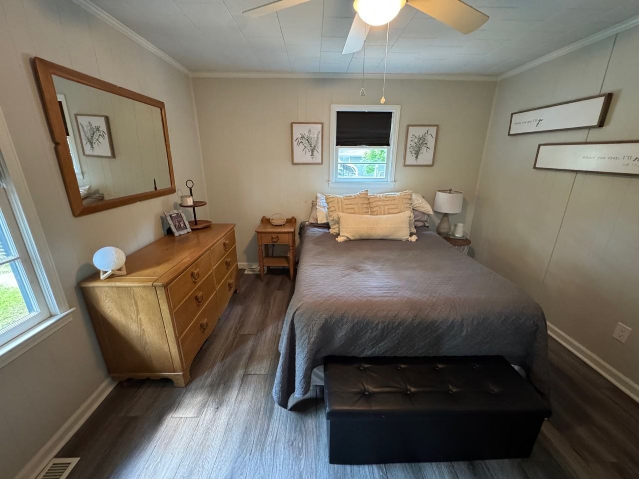 832 S Park Ave #1 - Photo 3 of 11