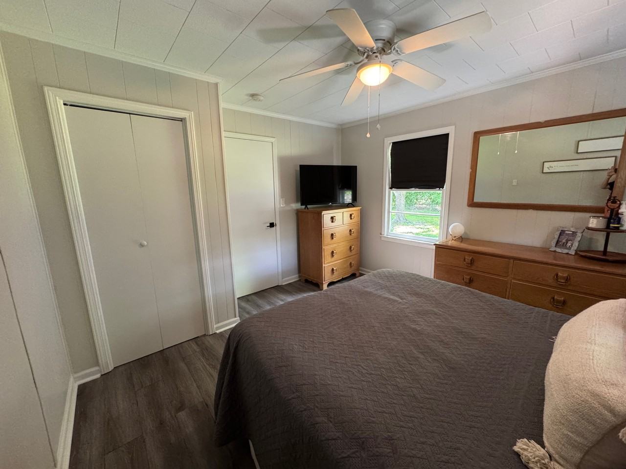 832 S Park Ave #1 - Photo 4 of 11
