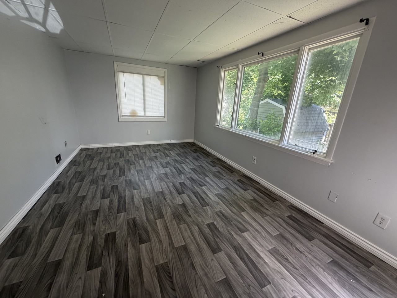 658 Smith St #1 - Photo 2 of 8