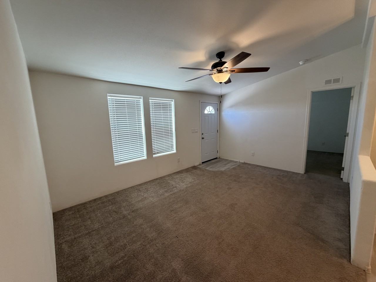 5657 S Pearl St #1 - Photo 5 of 18