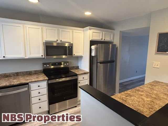 6523 Deane Hill Dr #1 - Photo 4 of 27