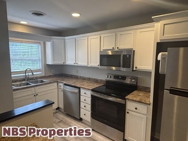6523 Deane Hill Dr #1 - Photo 5 of 27