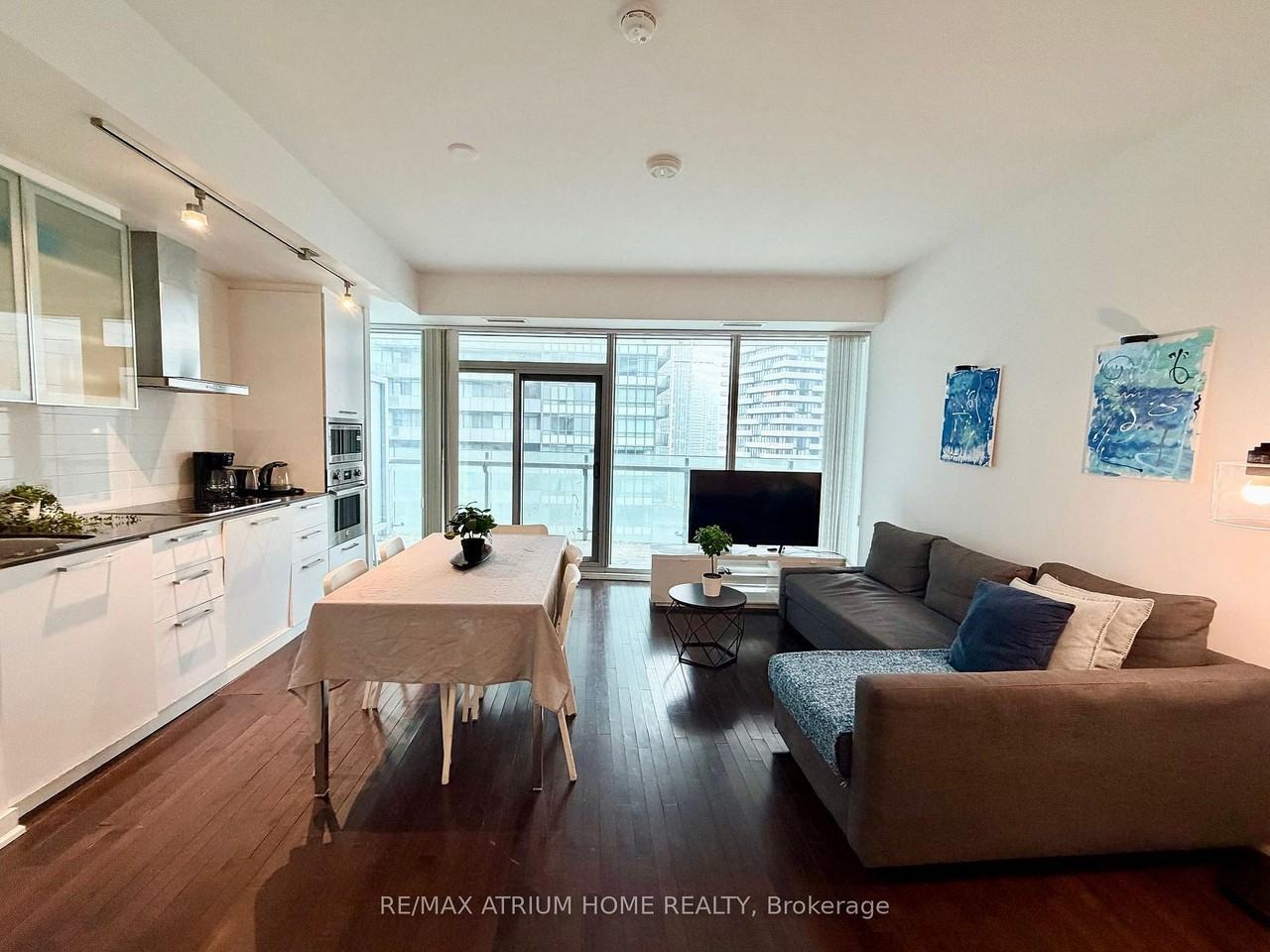14 York Street #1501 - Photo 2 of 13