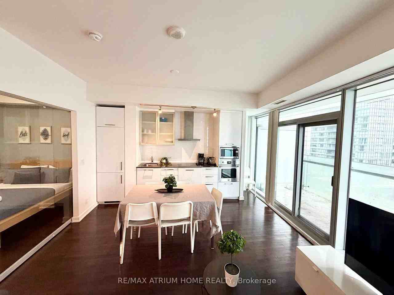 14 York Street #1501 - Photo 4 of 13
