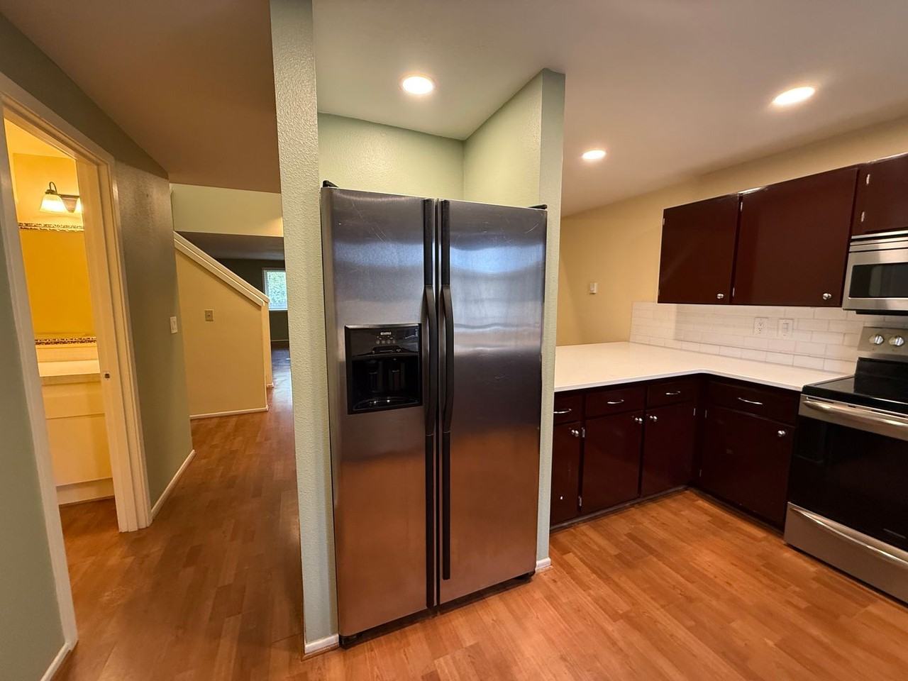 1050 Ne Butler Market Rd #2 - Photo 7 of 30