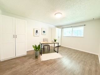 450 Ne Riverhill Dr #1 - Photo 6 of 50