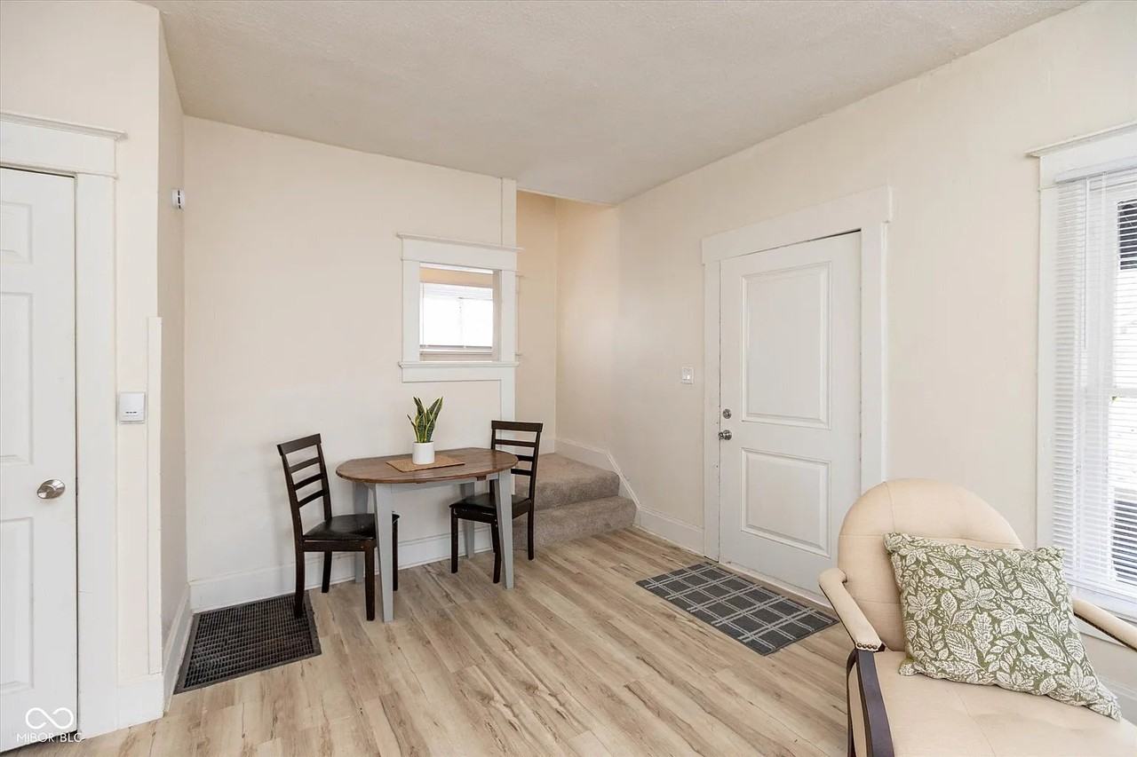 642 E 31st St #1 - Photo 3 of 23