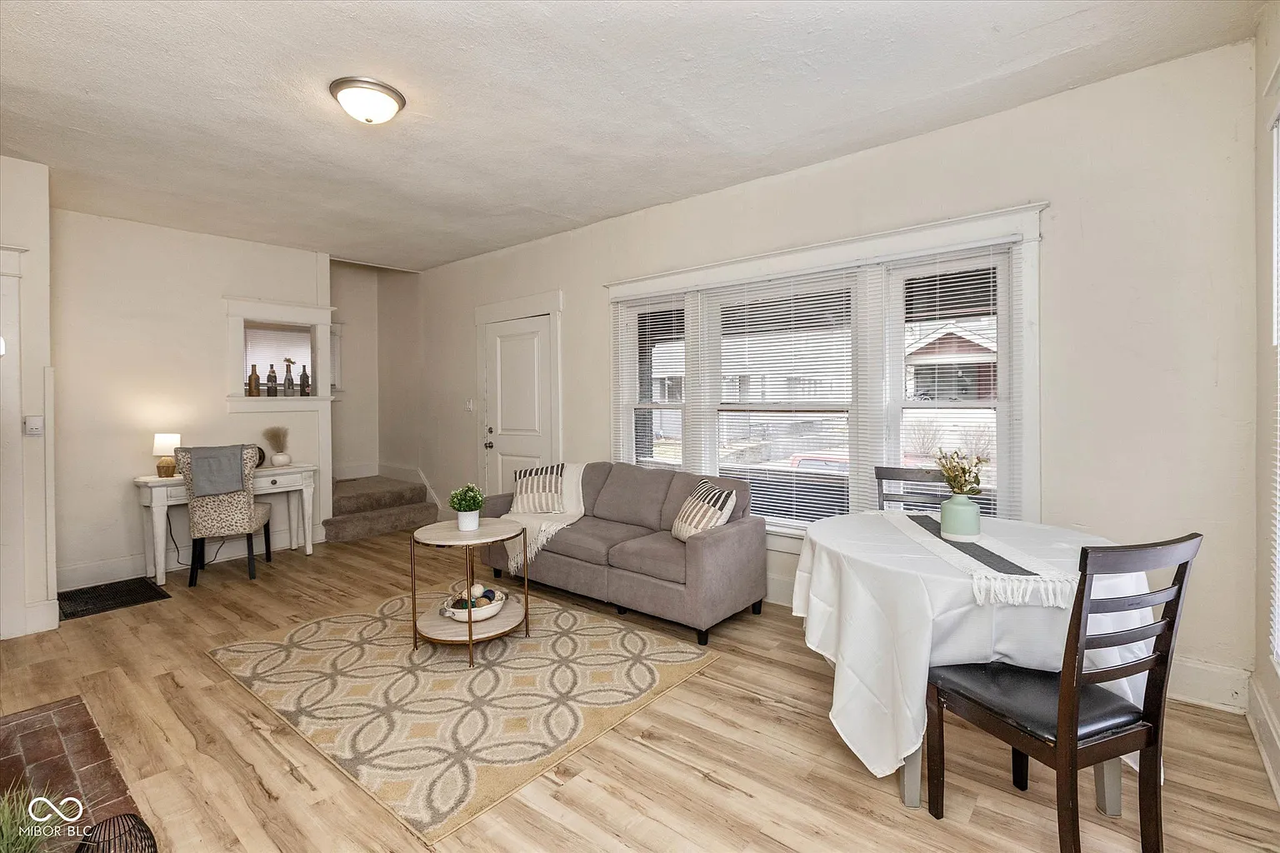 642 E 31st St #1 - Photo 4 of 23