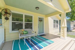 featured image of 910 N Liberty Ave #1
