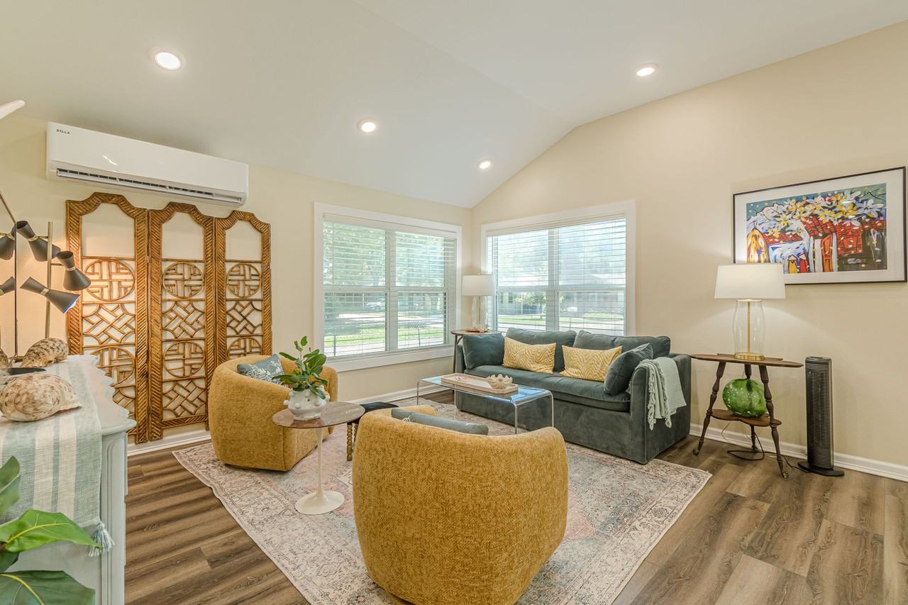 910 N Liberty Ave #1 - Photo 5 of 21