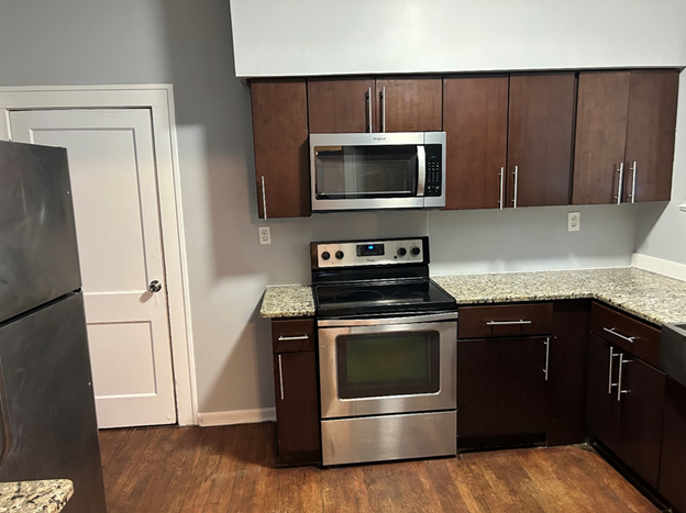6420 New Kings Rd #1 - Photo 6 of 17